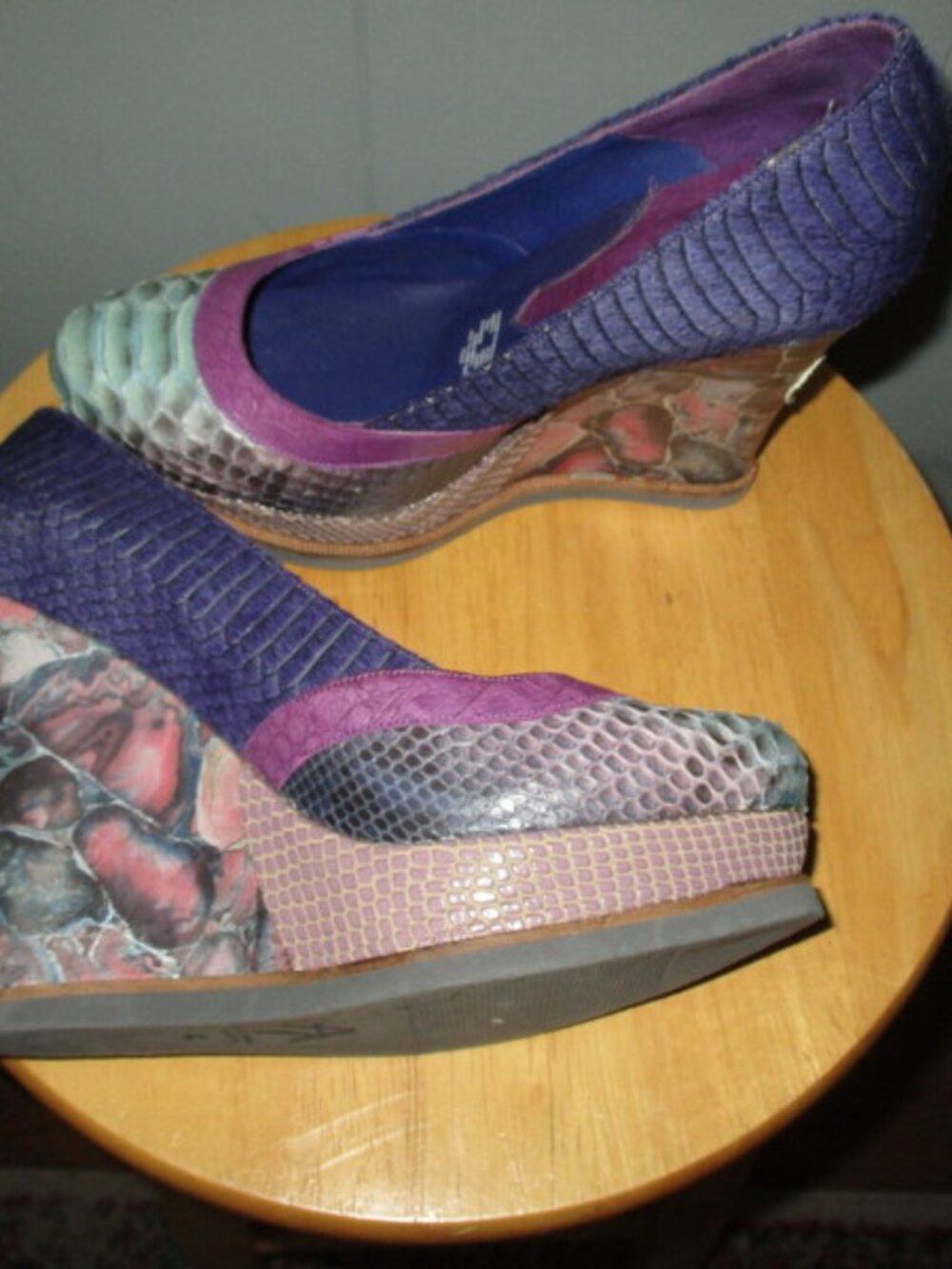 Altura Sie7e Exotic Leathers Platform Heels